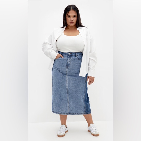 PLUS Midi Denim Skirt - Picture 4 of 5